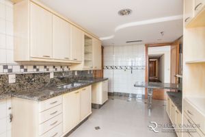 Image 16 - 188032