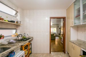 Image 25 - 188126