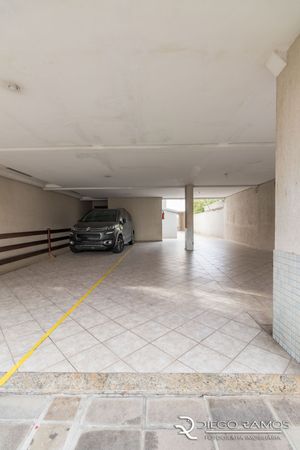 Image 17 - 188203