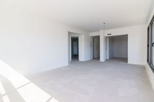 Image 4 - 188415