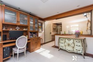 Image 10 - 188684