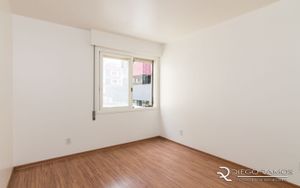 Image 6 - 188759