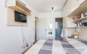 Image 6 - 188874