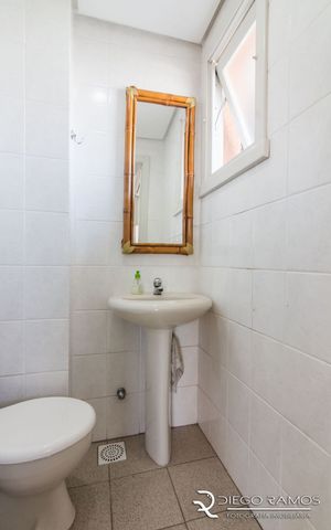 Image 19 - 188874