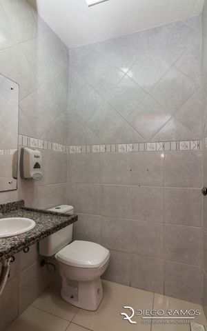 Image 12 - 188881