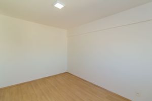 Image 10 - 188926