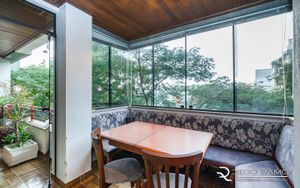Image 6 - 189045