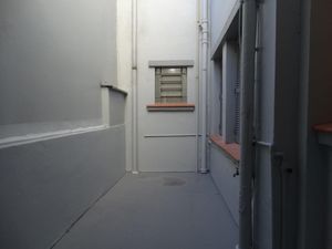 Image 9 - 189095