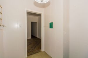 Image 16 - 189216