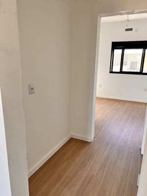 Image 1 - 189458