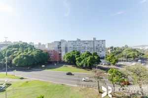 Image 8 - 189570