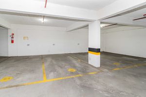 Image 14 - 189604