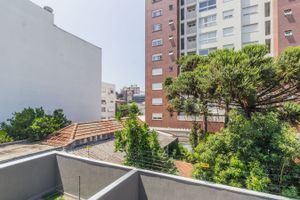 Image 21 - 189749