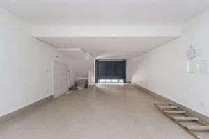 Image 30 - 189749