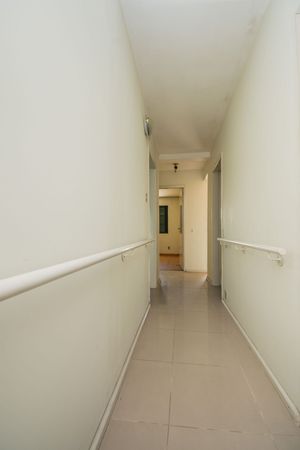 Image 7 - 189852