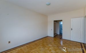Image 6 - 189881