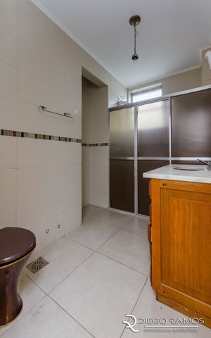 Image 12 - 189881