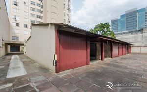 Image 17 - 189881