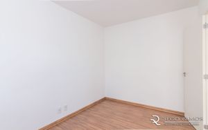 Image 7 - 190004
