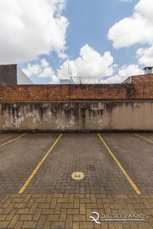 Image 17 - 190009