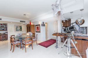 Image 4 - 190011