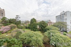 Image 11 - 190011