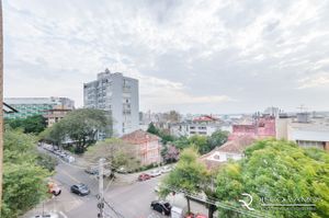 Image 30 - 190011