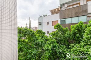 Image 37 - 190011