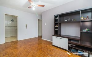 Image 1 - 190012
