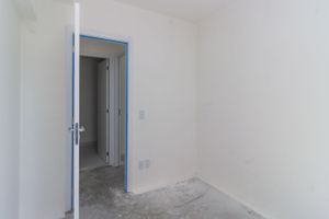 Image 12 - 190240