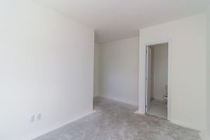 Image 16 - 190240
