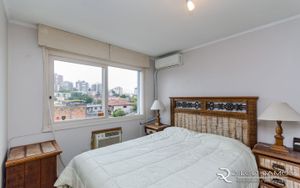Image 7 - 190412