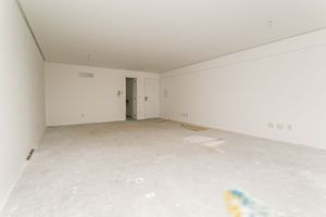 Image 3 - 190555