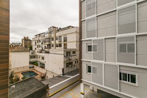 Image 10 - 190578
