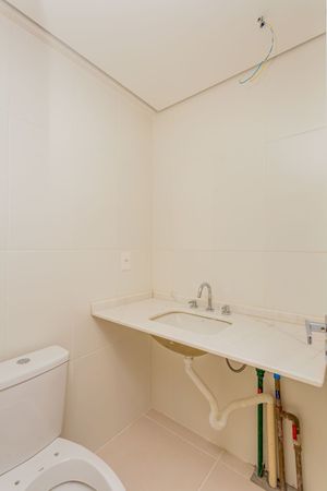 Image 21 - 190750