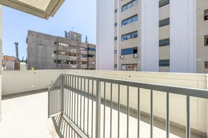 Image 3 - 190750