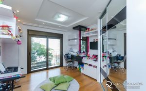 Image 14 - 190820