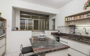 Image 12 - 191280
