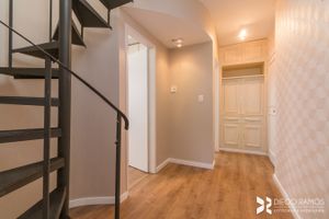 Image 4 - 192128