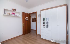 Image 11 - 192211