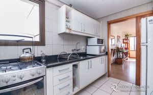 Image 15 - 192211