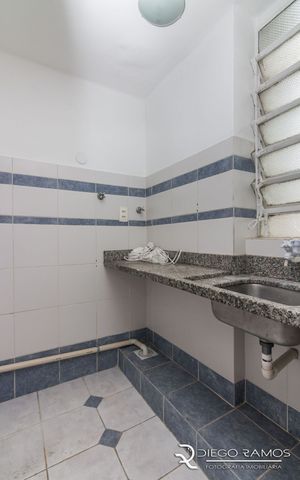 Image 12 - 192385