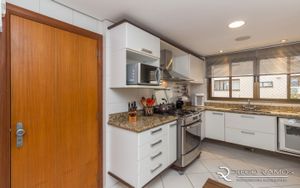 Image 15 - 192740