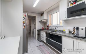 Image 19 - 192804