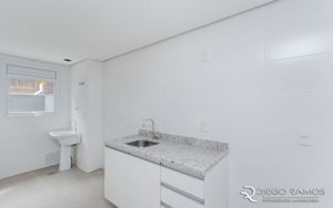 Image 11 - 192907