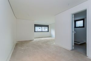Image 12 - 193246