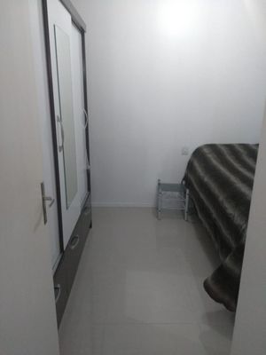Image 7 - 193389