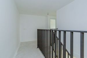 Image 11 - 193393