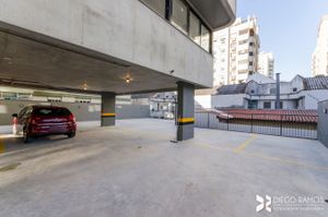 Image 23 - 193498