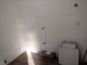 Image 4 - 193522